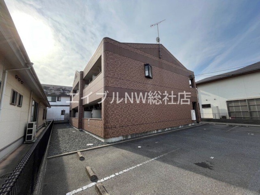  エム・インプレス