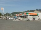 サンクス瀬戸万富店(コンビニ)まで324m スカイメゾン