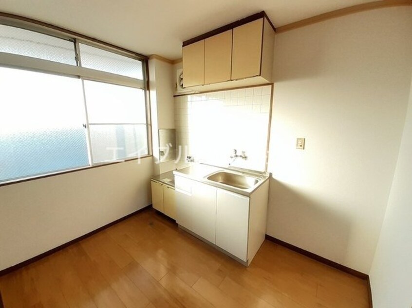  ホワイトピア難波