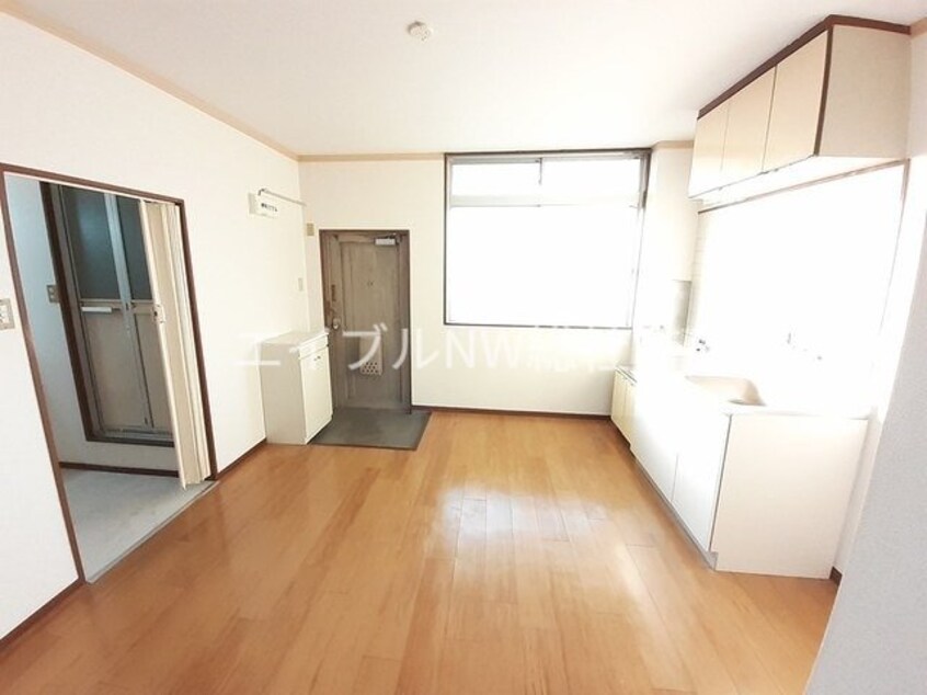  ホワイトピア難波