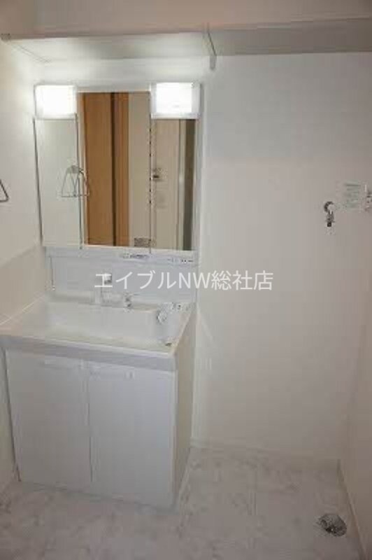  アムルーズ　A棟