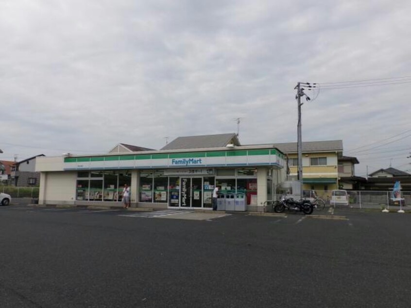 ファミリーマート野洲大畑店(コンビニ)まで424m ベルコート木ノ座