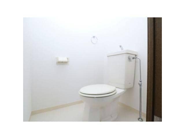  名古屋市営地下鉄東山線/新栄町駅 徒歩9分 6階 築28年