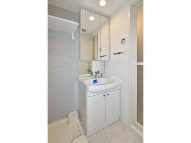  名古屋市営地下鉄鶴舞線/鶴舞駅 徒歩10分 5階 築4年