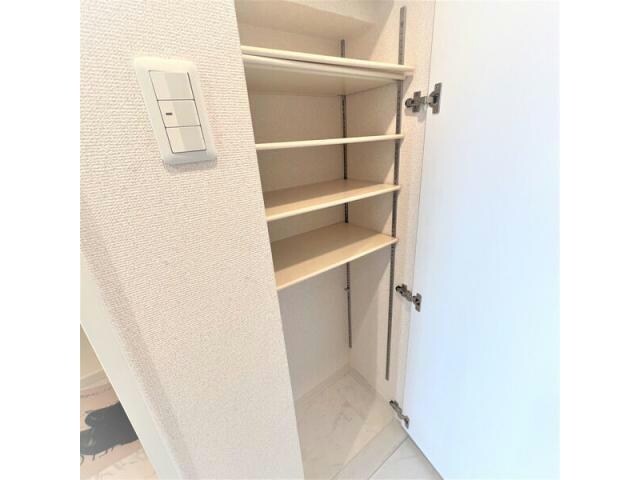  名古屋市営地下鉄名城線/矢場町駅 徒歩5分 2階 築18年