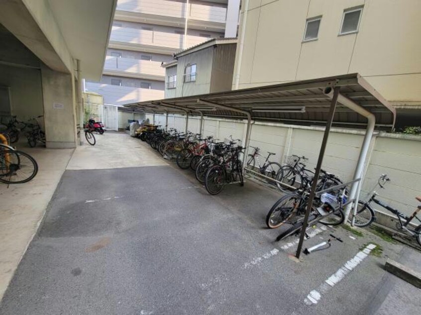  名古屋市営地下鉄東山線/新栄町駅 徒歩8分 4階 築34年