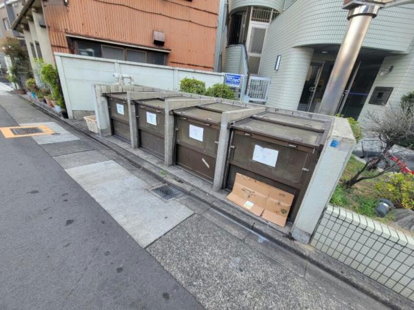  名古屋市営地下鉄東山線/新栄町駅 徒歩8分 4階 築34年