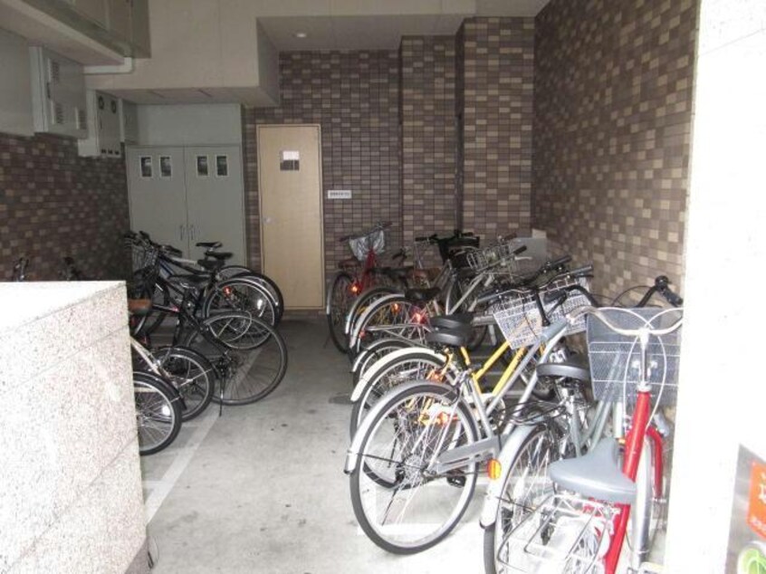  名古屋市営地下鉄東山線/新栄町駅 徒歩4分 6階 築25年