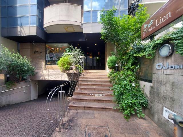  名古屋市営地下鉄東山線/新栄町駅 徒歩5分 7階 築34年