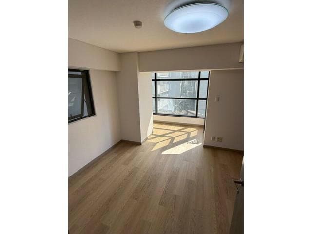  名古屋市営地下鉄東山線/新栄町駅 徒歩5分 5階 築34年