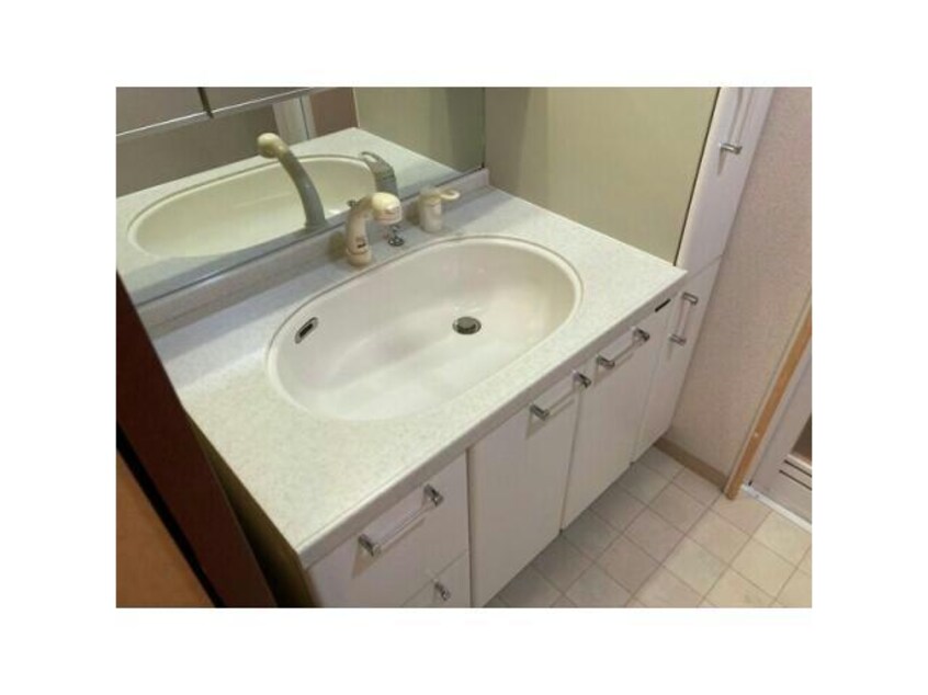  名古屋市営地下鉄桜通線/丸の内駅 徒歩2分 13階 築22年