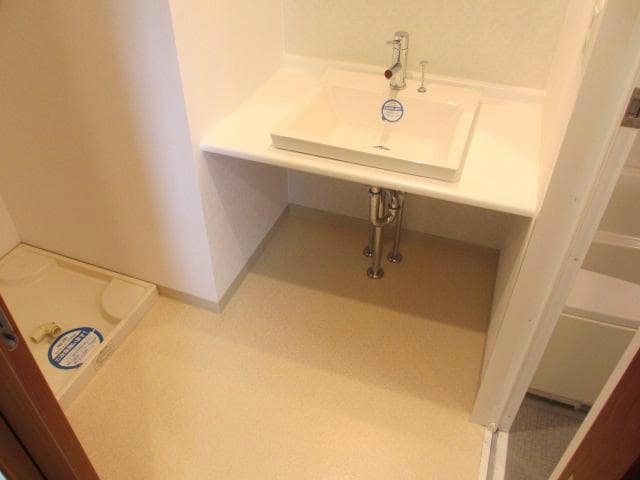  名古屋市営地下鉄桜通線/高岳駅 徒歩1分 4階 築18年