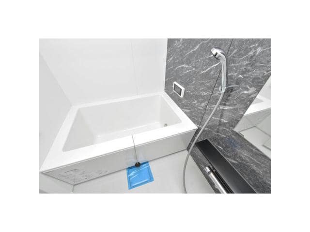  名古屋市営地下鉄鶴舞線/鶴舞駅 徒歩8分 2階 築8年