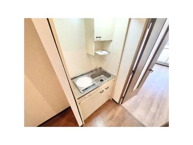  名古屋市営地下鉄東山線/新栄町駅 徒歩5分 9階 築28年