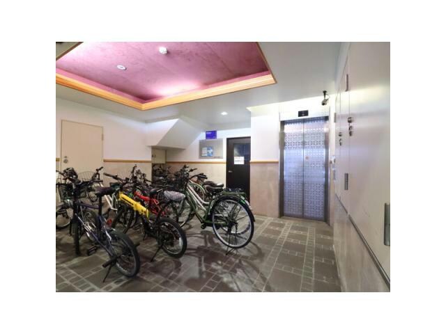  名古屋市営地下鉄名城線/矢場町駅 徒歩8分 3階 築27年