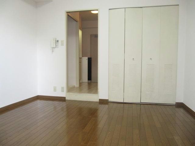  名古屋市営地下鉄東山線/新栄町駅 徒歩8分 6階 築32年