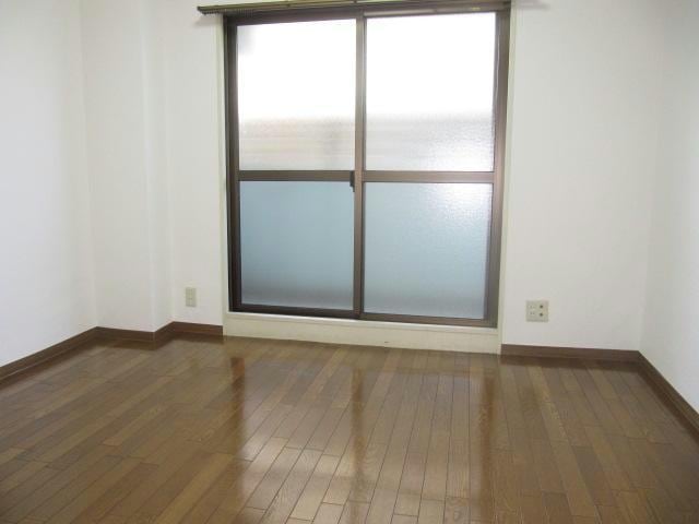  名古屋市営地下鉄東山線/新栄町駅 徒歩8分 6階 築32年