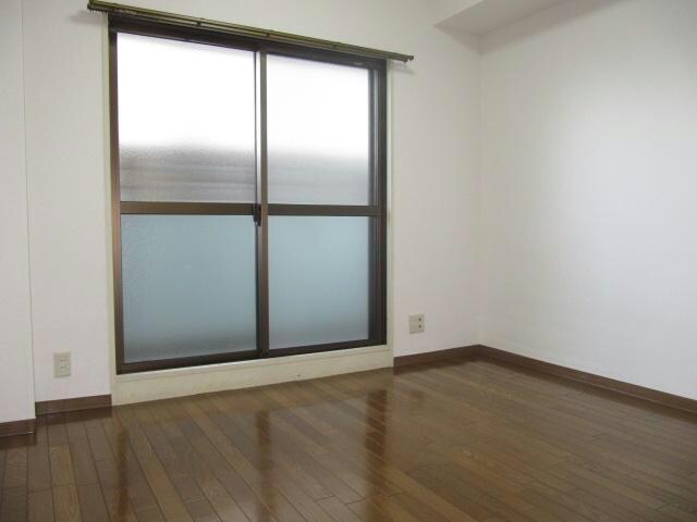  名古屋市営地下鉄東山線/新栄町駅 徒歩8分 6階 築32年