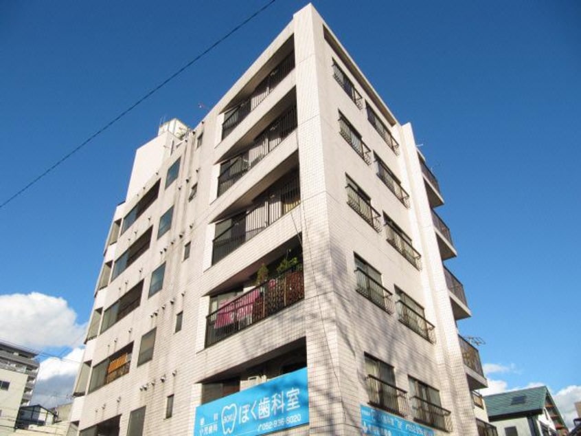  パーク泉