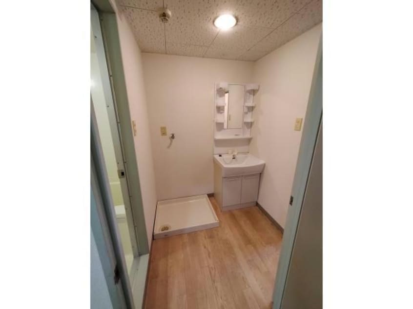  名古屋市営地下鉄東山線/新栄町駅 徒歩9分 4階 築35年