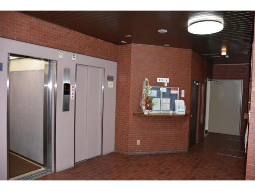  名古屋市営地下鉄名城線/久屋大通駅 徒歩2分 3階 築44年