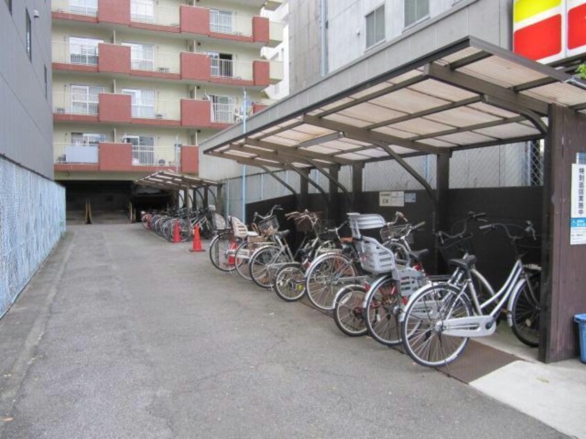 名古屋市営地下鉄名城線/久屋大通駅 徒歩2分 3階 築44年