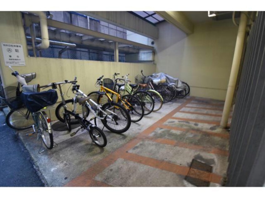 名古屋市営地下鉄名城線/久屋大通駅 徒歩2分 3階 築44年