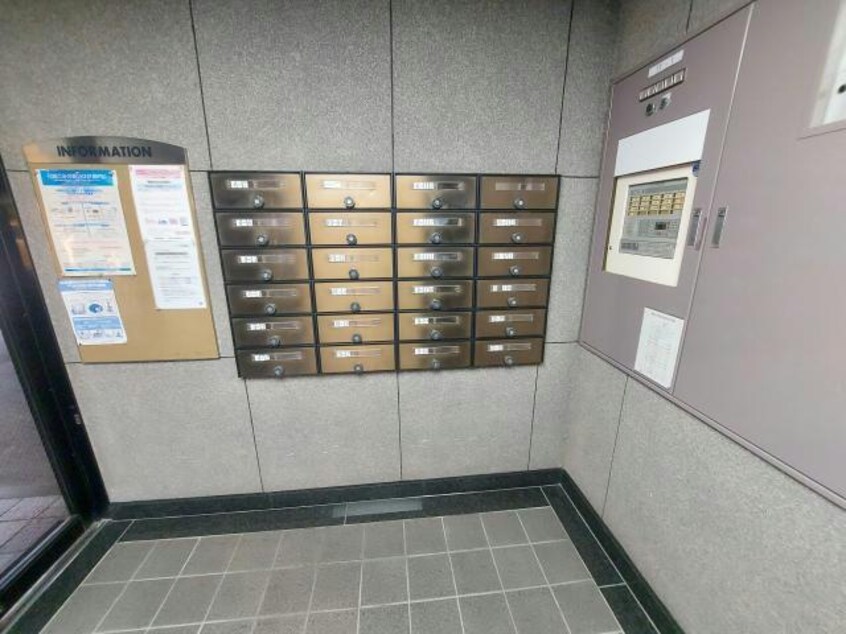  名古屋市営地下鉄名城線/大曽根駅 徒歩11分 9階 築32年