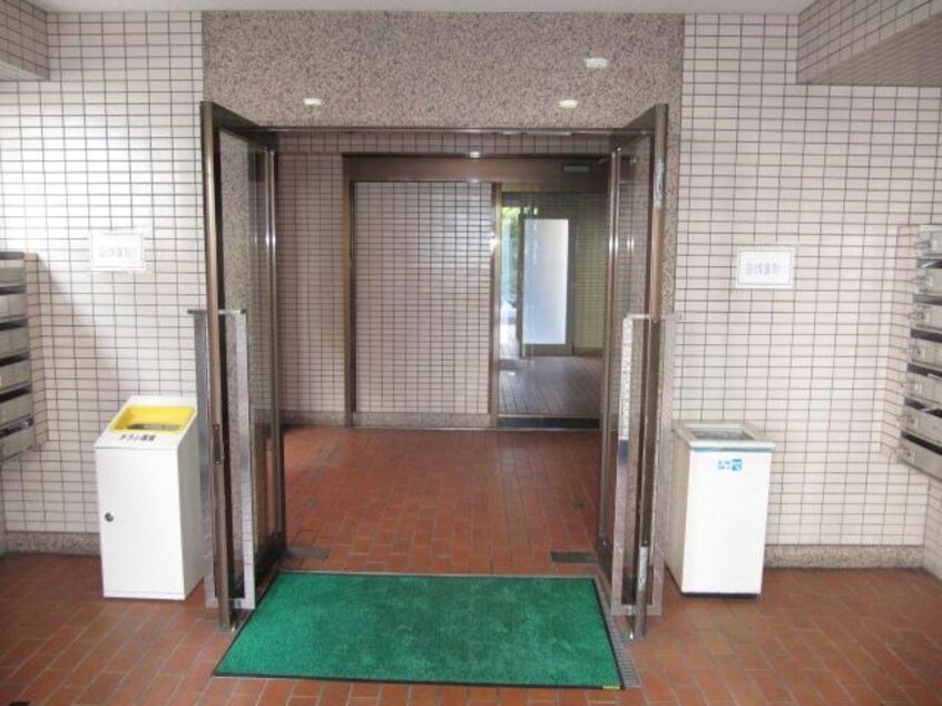  名古屋市営地下鉄東山線/新栄町駅 徒歩6分 1階 築40年