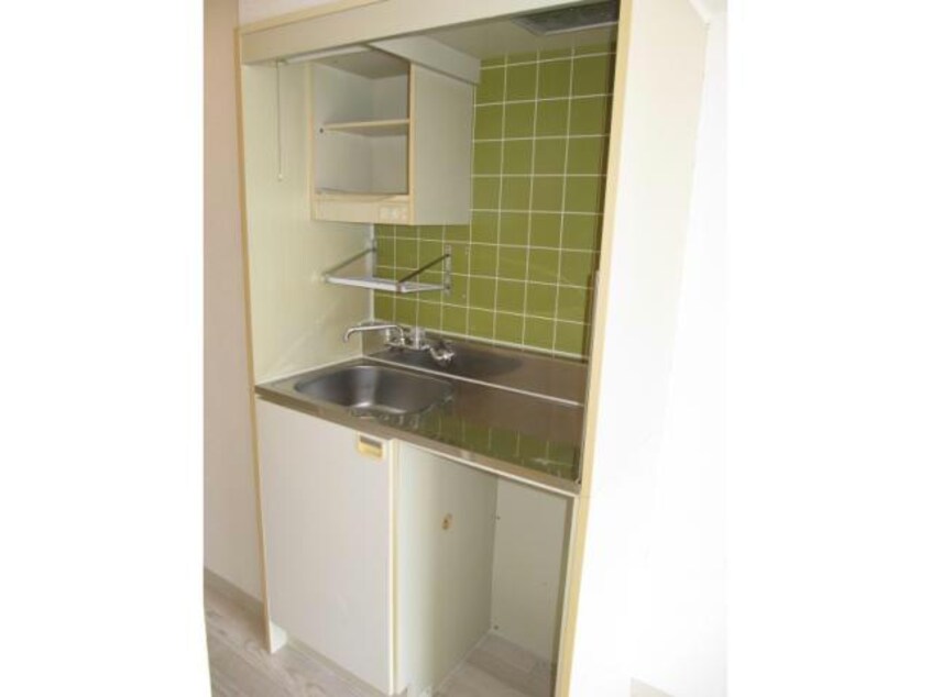  名古屋市営地下鉄東山線/新栄町駅 徒歩6分 1階 築40年