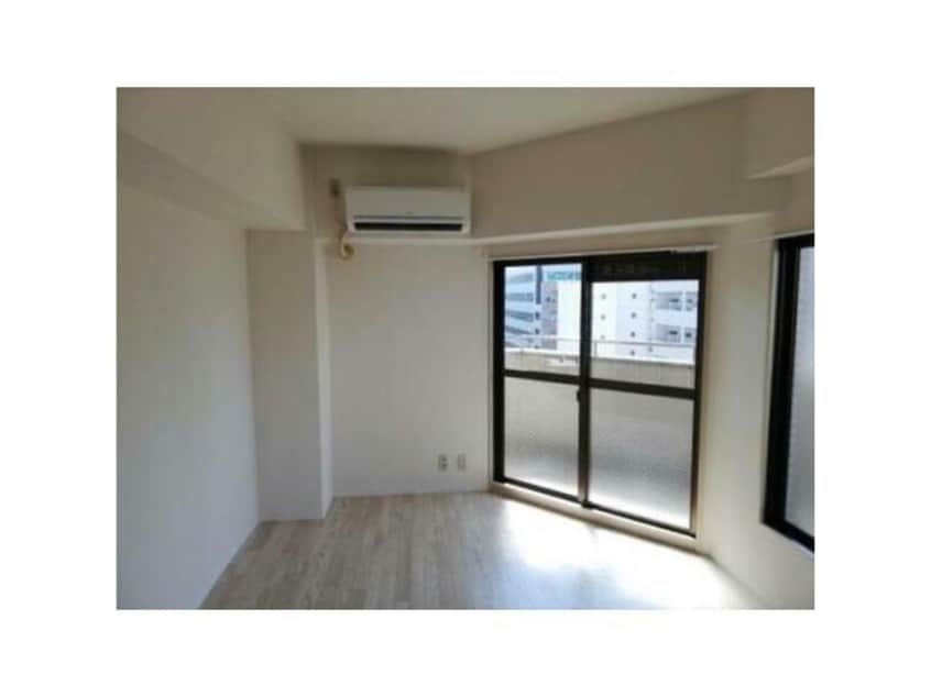  名古屋市営地下鉄東山線/新栄町駅 徒歩6分 8階 築40年