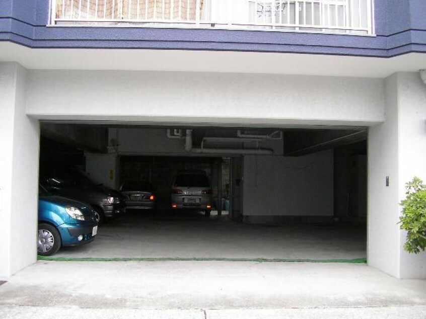  名古屋市営地下鉄名城線/矢場町駅 徒歩7分 5階 築38年