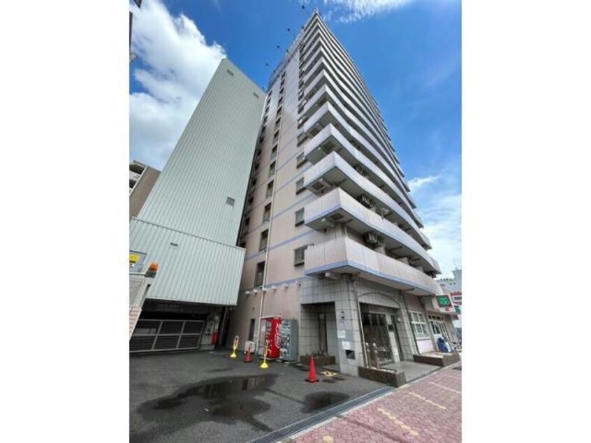  名古屋市営地下鉄東山線/栄駅 徒歩8分 2階 築21年