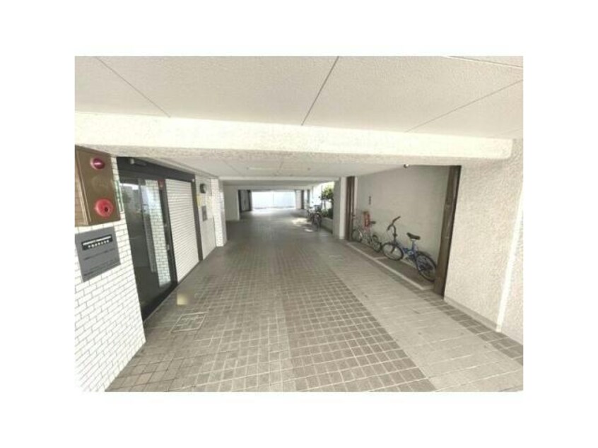  名古屋市営地下鉄東山線/新栄町駅 徒歩11分 11階 築32年