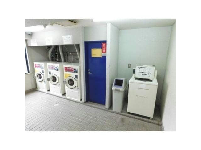  名古屋市営地下鉄東山線/新栄町駅 徒歩11分 8階 築32年