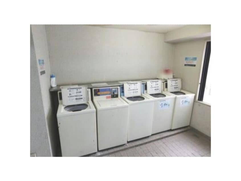  名古屋市営地下鉄東山線/新栄町駅 徒歩11分 8階 築32年