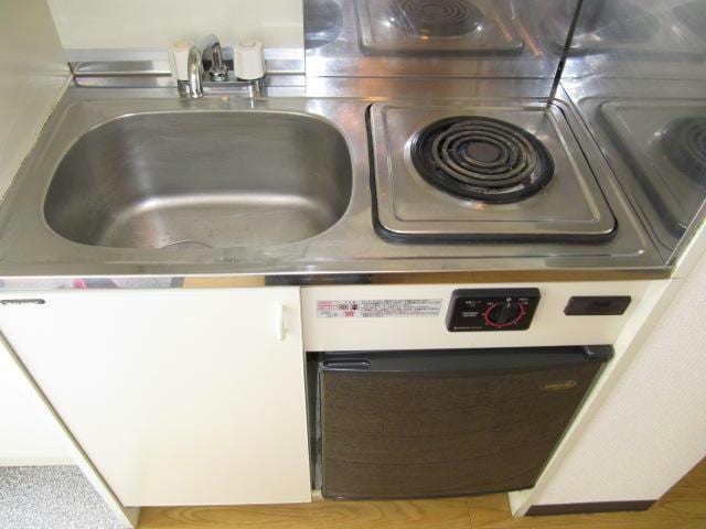  名古屋市営地下鉄東山線/新栄町駅 徒歩11分 8階 築32年