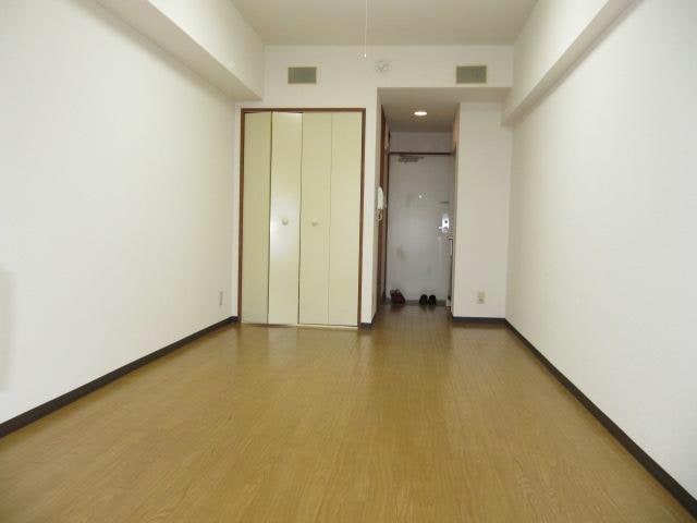  名古屋市営地下鉄東山線/新栄町駅 徒歩11分 8階 築32年