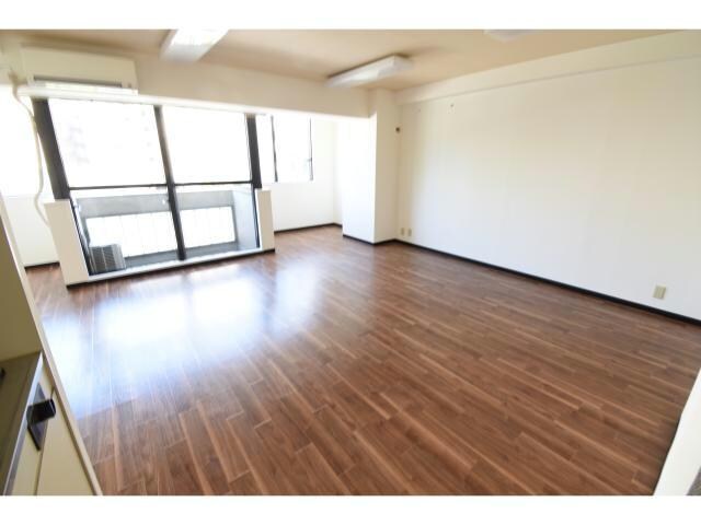  名古屋市営地下鉄東山線/新栄町駅 徒歩6分 2階 築34年