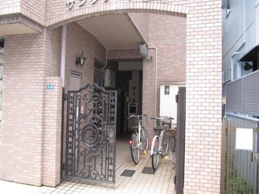 名古屋市営地下鉄東山線/新栄町駅 徒歩6分 5階 築37年