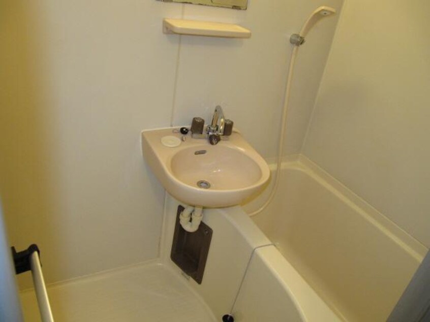  名古屋市営地下鉄東山線/新栄町駅 徒歩6分 3階 築37年