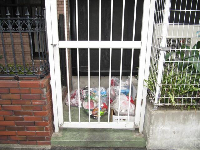  名古屋市営地下鉄東山線/新栄町駅 徒歩6分 3階 築37年