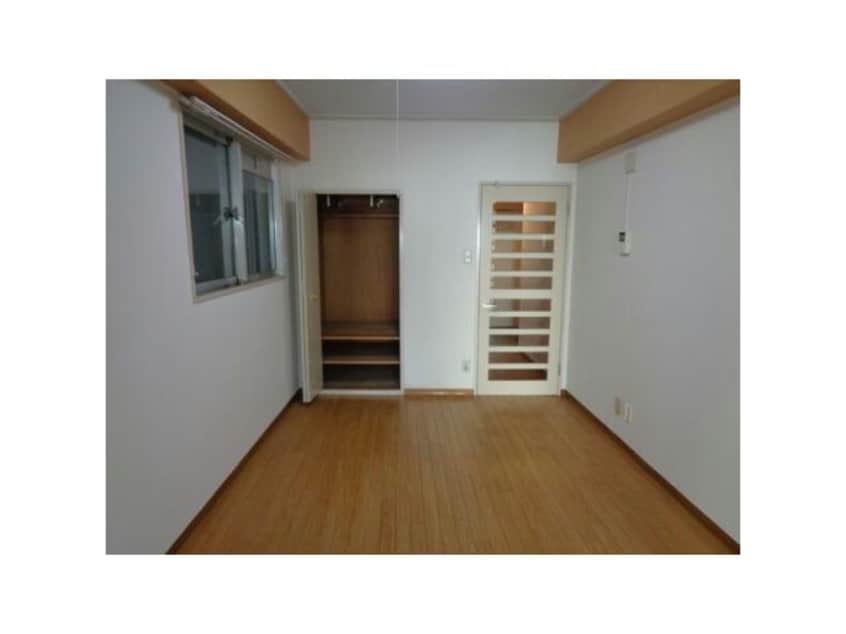  名古屋市営地下鉄東山線/新栄町駅 徒歩3分 3階 築41年