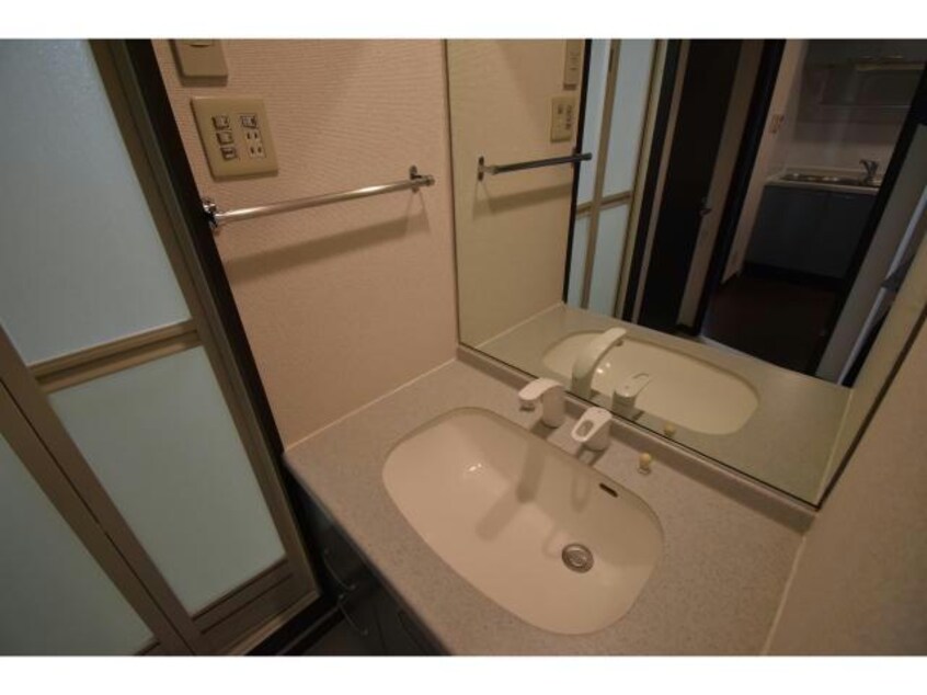  名古屋市営地下鉄東山線/新栄町駅 徒歩4分 3階 築20年