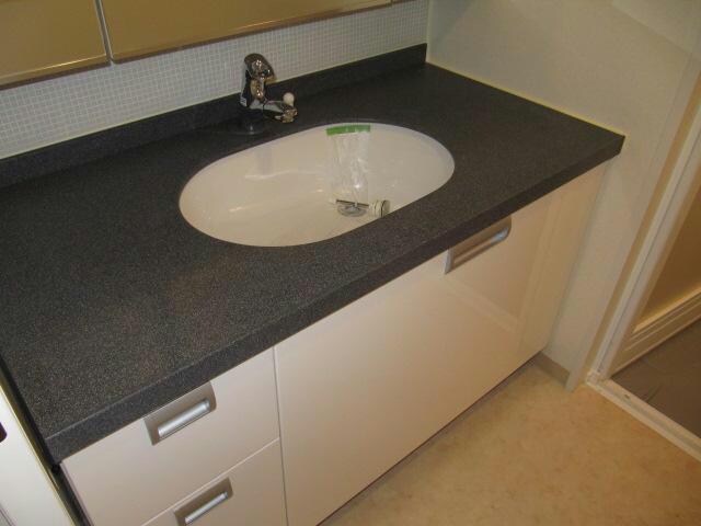  名古屋市営地下鉄鶴舞線/丸の内駅 徒歩3分 13階 築20年