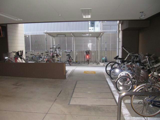  名古屋市営地下鉄鶴舞線/丸の内駅 徒歩3分 13階 築20年