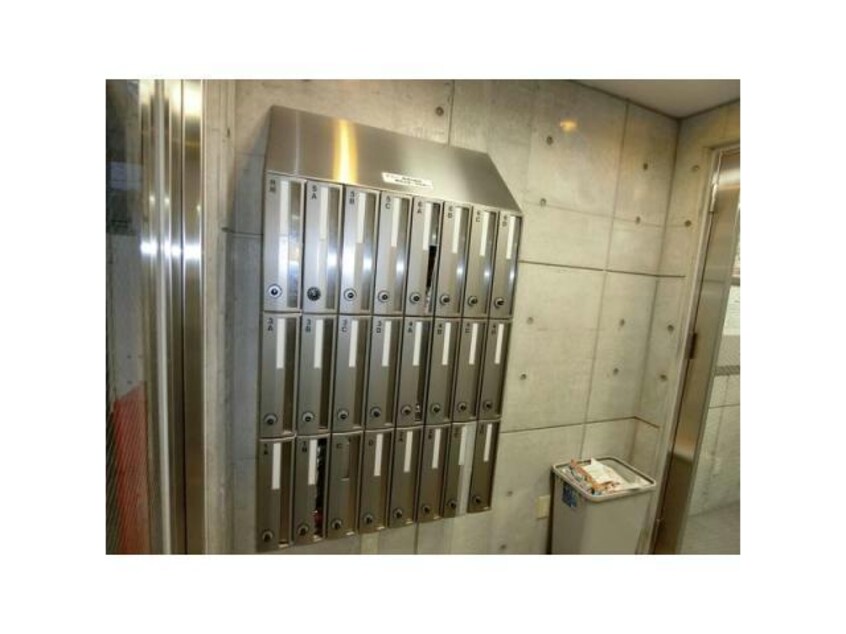  名古屋市営地下鉄東山線/新栄町駅 徒歩5分 1階 築19年