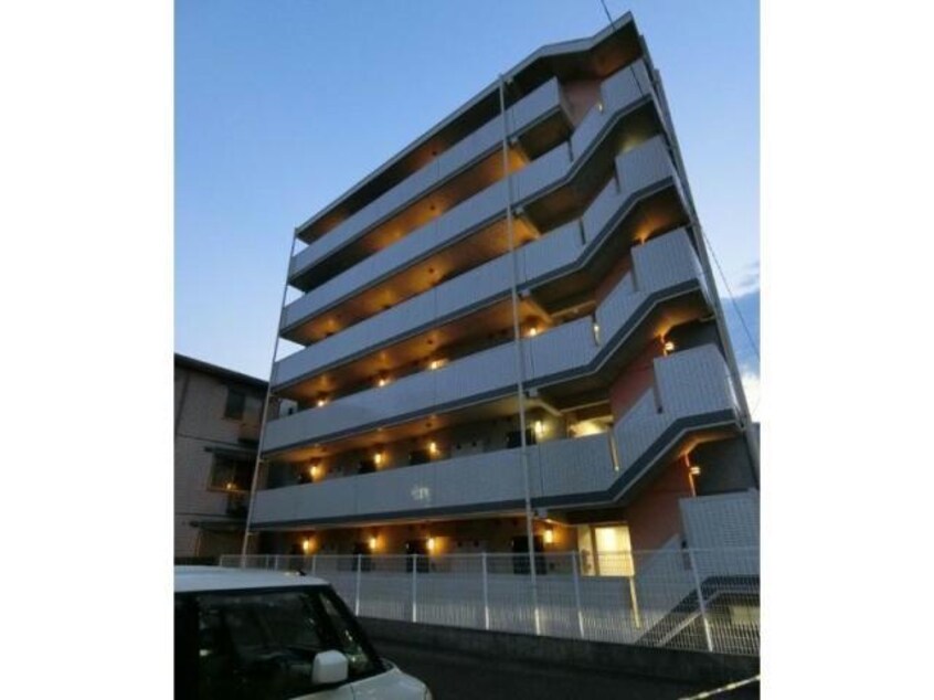  名古屋市営地下鉄東山線/新栄町駅 徒歩5分 1階 築19年