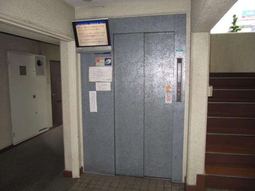  名古屋市営地下鉄東山線/新栄町駅 徒歩6分 1階 築43年