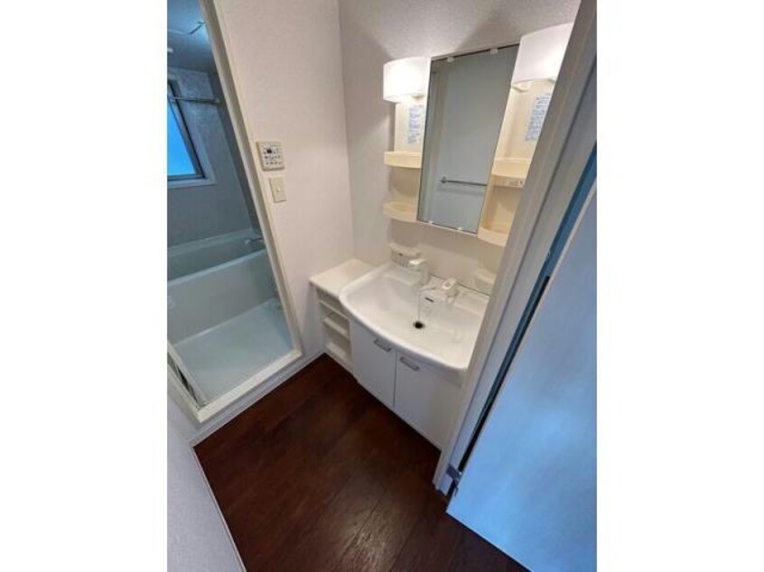  名古屋市営地下鉄東山線/新栄町駅 徒歩4分 5階 築19年